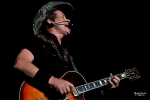 ted-nugent-mid-america-51012-11