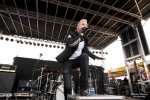 thousand-foot-crutch-1277-1-copy_1040x692